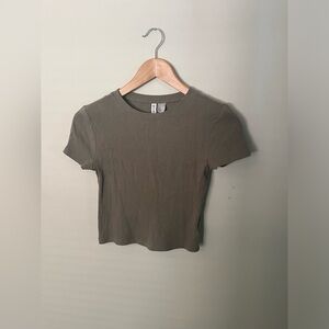 H&M cropped ribbed TShirt